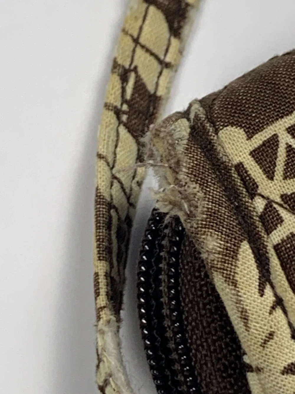Vera Bradley Mini Hipster Crossbody Brown Imperial Toile Retired Quilted Bag
